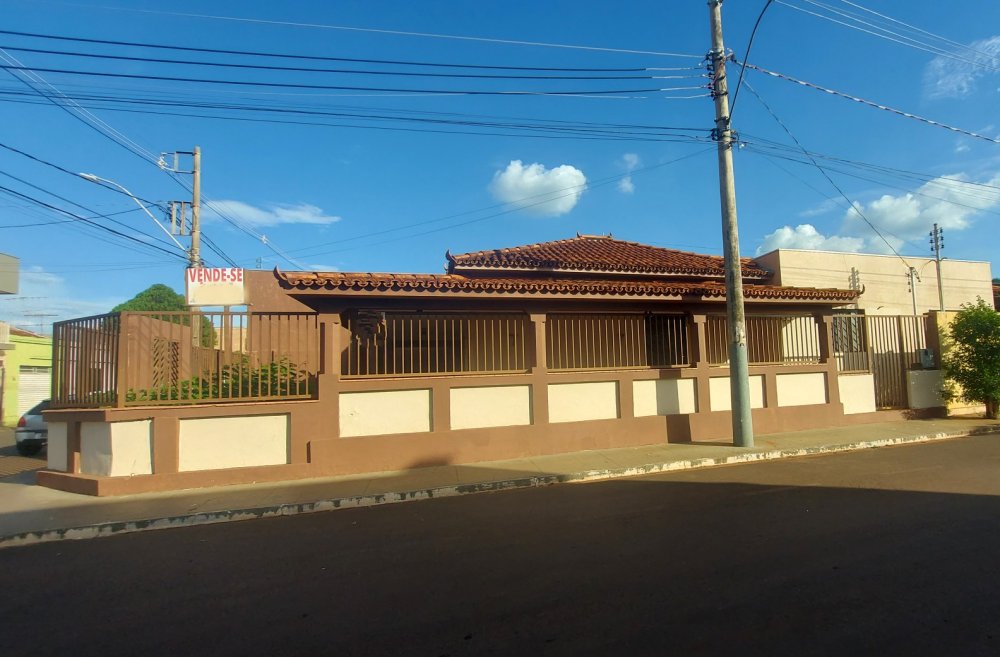 Casa - Venda - Centro - Conceição das Alagoas - MG