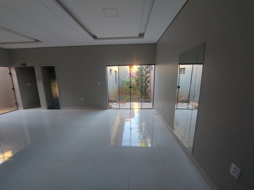Edifcio Comercial - Venda - Centro - Conceio das Alagoas - MG