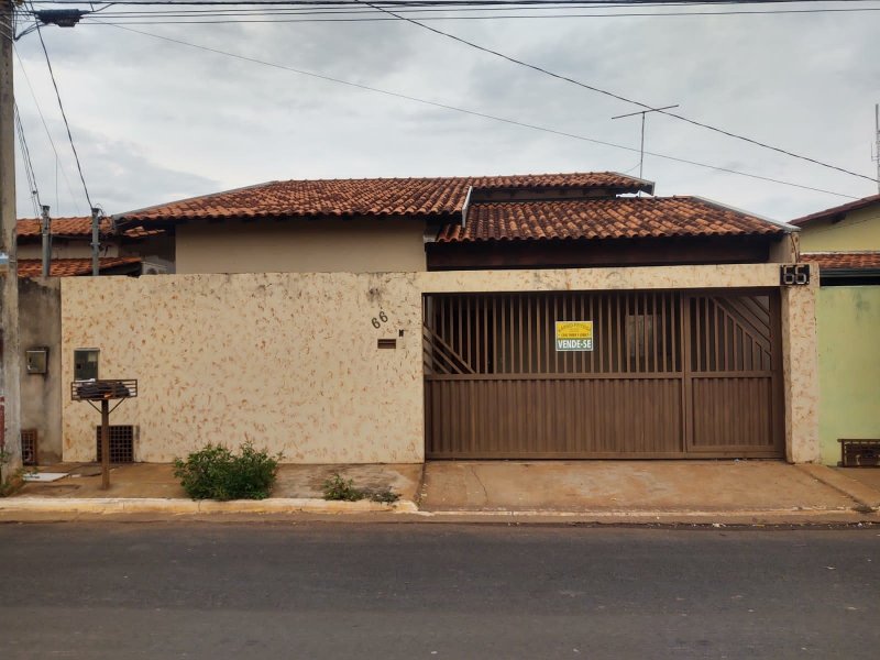 Casa - Venda - Ablio Tomaz - Conceio das Alagoas - MG
