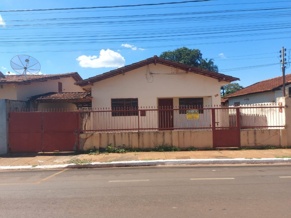 Casa - Venda - Centro - Conceição das Alagoas - MG