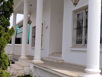 Mans�o neocl�ssica imponente